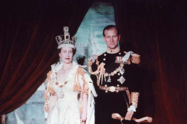 bague de fiançailles reine Elizabeth II