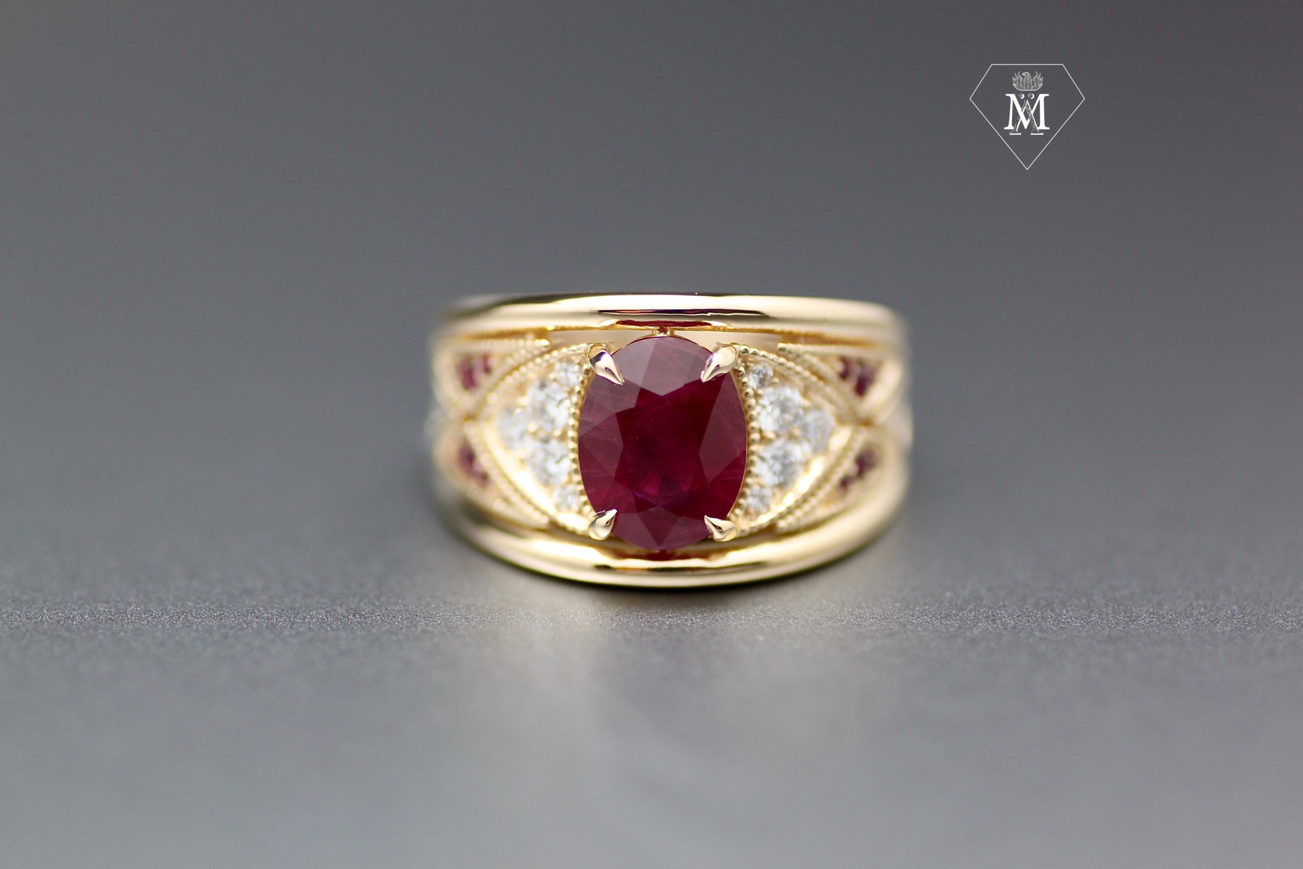 Bague de naissance rubis