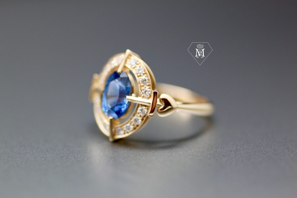 ||Bague de fiançailles originale saphir