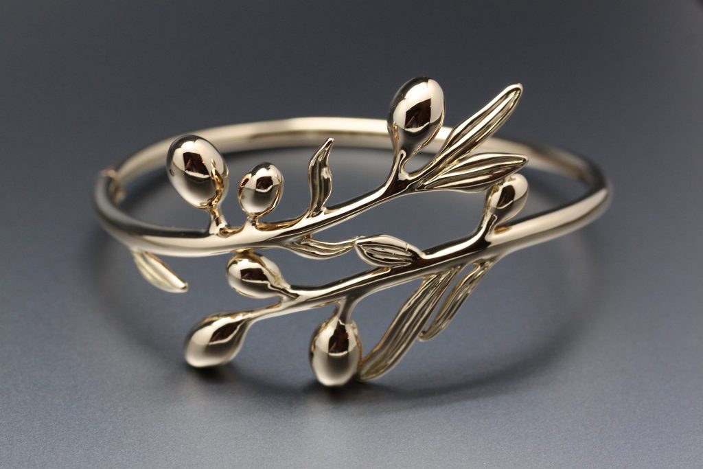 bracelet or jaune végétal provence massif|gouaché bracelet végétal joaillerie|gouaché bracelet végétal joaillerie|bracelet or jaune végétal joaillerie|gouché dessins bracelet or jaune provence|