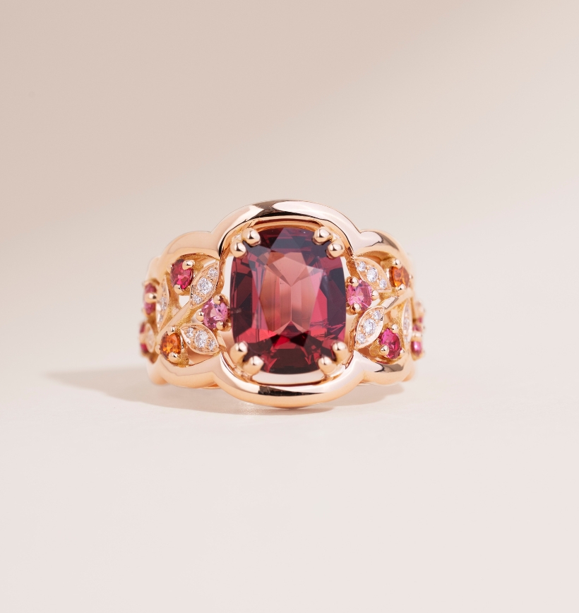 Bague bandeau végétal spinelle rouge_face